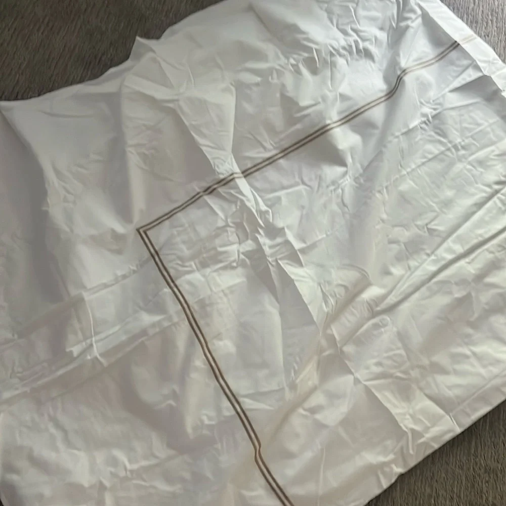 Hudson Park queen/ full Italian cotton comforter cover